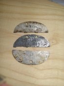 3половины жетонов