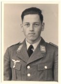 Feldwebel Klaus Schreuer.jpg