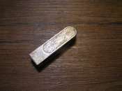 Карманная спичечница не требующая коробка. Редкая модель . СССР