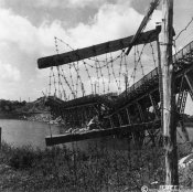 1_Ponte ferroviario distrutto in Ucraina nell'estate 1941.jpg