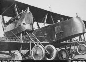 Details of the complex undercarriage of an Aviation Militaire Belge Gotha G.Vb at Evere in 1919.jpg