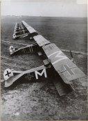 Fokker_D.VII_of_Jasta_72_at_Bergnicourt_1918..jpg