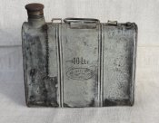 Треугольная топливная канистра Kraftstoff 10 Ltr. (Вермахт)