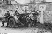 flak3038bw.jpg