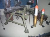 Italian 45mm Brixia Model 1935 Mortar and bomb 02.jpg