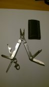 Мультитул Leatherman Micra с чехлом.