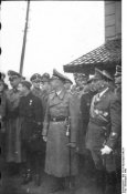 Himmler_an_der_spanischen_Grenze_in_Hendaye-Ville_Frankreich_1940_Bild_101III-Wisniewski-040-34.jpg
