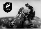 14_Piloti di un famoso gruppo di caccia del CSIR pronti per un'azione di guerra nell'estate 1942.jpg