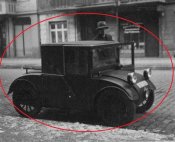 Oldy Auto.JPG