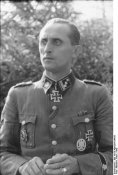 405px-Bundesarchiv_Bild_101III-Adendorf-044-08%2C_Max_Seela.jpg