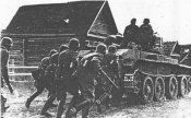 4ss_Pz.Kpfw.BT_742(r).jpg