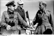 Bundesarchiv_Bild_101I-784-0223-05%2C_Nordafrika%2C_deutsche_Offiziere.jpg
