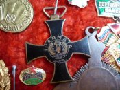 Крест 11-й армии за бои в Албании Горячность и Упорство