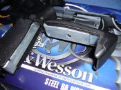 Распродажа! Коллекционный пневматический револьвер Umarex Smith & Wesson R8 Германия