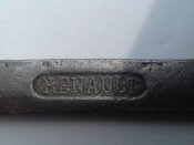 Ключ RENAULT
