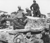 САУ - Semovente da 75-18 итальянского пр-ва. Снято где-то в Италии.jpg