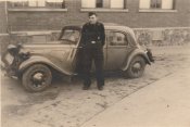 PKW-Париж, 1943.jpg