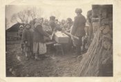 Frau im Sarg.jpg