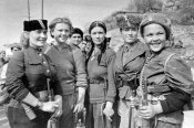 Партизанки, участвовавшие в освобождении Крыма. Поселок Симеиз на южном берегу Крымского полуост.jpg
