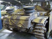 800px-Stug_III-2.jpg