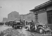 Студебеккер на автозаправке, Москва, 1947 год..jpg
