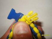 браслет из паракорда в украинско-патриотичном стиле:) Состояние новое! 10/10.