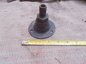 запчасть БТР немец. стойка фары.