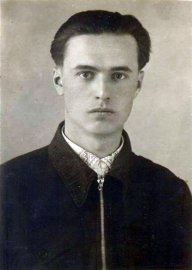 Максим Легар