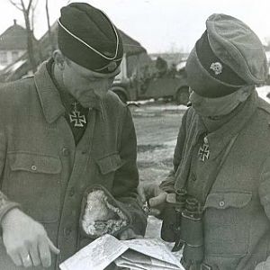 Kurt Meyer, Erwin Meierdress (Kharkov)