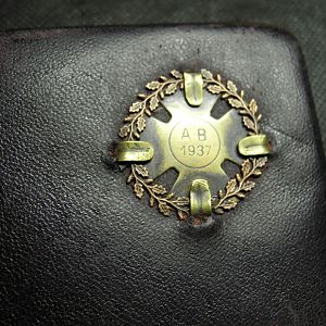 302