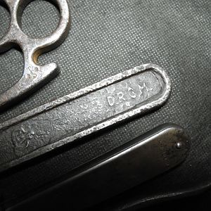 475