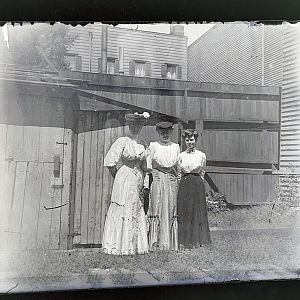 3 Women