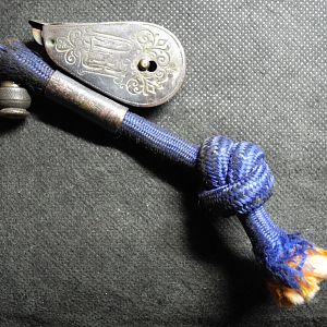 568