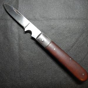 851