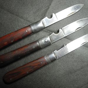 873