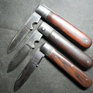 876
