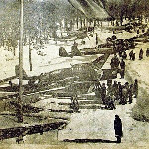 Виставка трофейної зброї, журнал "Україна" №2 1945 рік