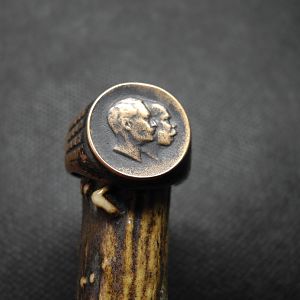973