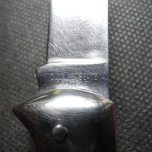 1015