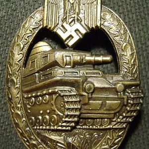 Знак "Panzerkampfabzeichen" in Bronze