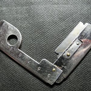 1319