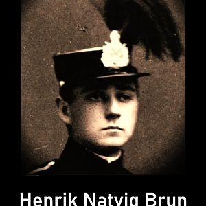 ✠ Henrik Natvig Brun  SS-Hauptsturmführer  Den Norske Legion. Sentence  three years hard forced labor