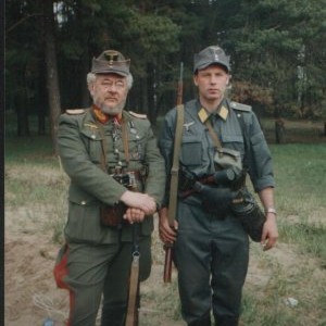 Дебилы в немецкой форме