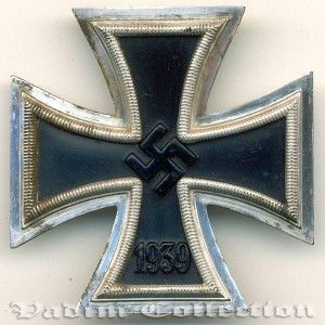 Железный крест 1-го класса версии 1939 года.