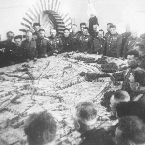 Г.К. Жуков проводит командно-штабную игру перед началом Берл.jpg