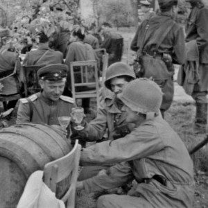 Тост за встречу на Эльбе. 26 апреля 1945 г..jpg
