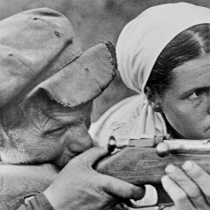 Партизаны обучаются военному делу..jpg