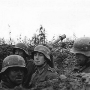 german-soldiers1.jpg