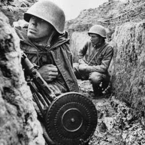 В окопах перед атакой. Июнь 1942 г..jpg