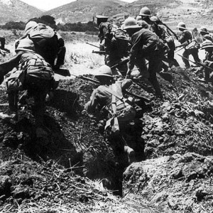 Тренировка атаки английских войск. Лемнос, 1915 год.jpg